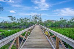 Picture of 8555 Heron Lagoon Circle, Sarasota, FL 34242