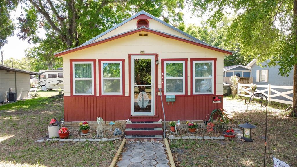 Picture of 707 Virginia Avenue, St Cloud, FL 34769