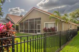 Picture of 18919 Place Marquette, Lutz, FL 33558