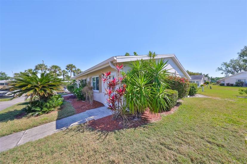 Picture of 2202 Clubhouse Drive Unit 174, Sun City Center FL 33573