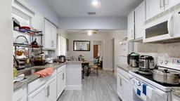 Picture of 8609 N 11Th Street, Tampa, FL 33604