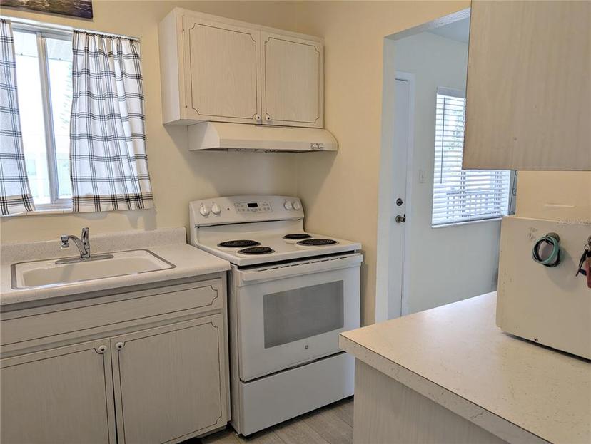 Picture of 2340 Canal Drive Unit G-35, Bradenton FL 34207