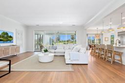 Picture of 4104 Las Palmas Way, Sarasota, FL 34238