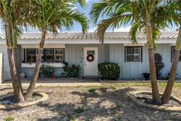 Picture of 636 Tarawitt Drive, Longboat Key, FL 34228