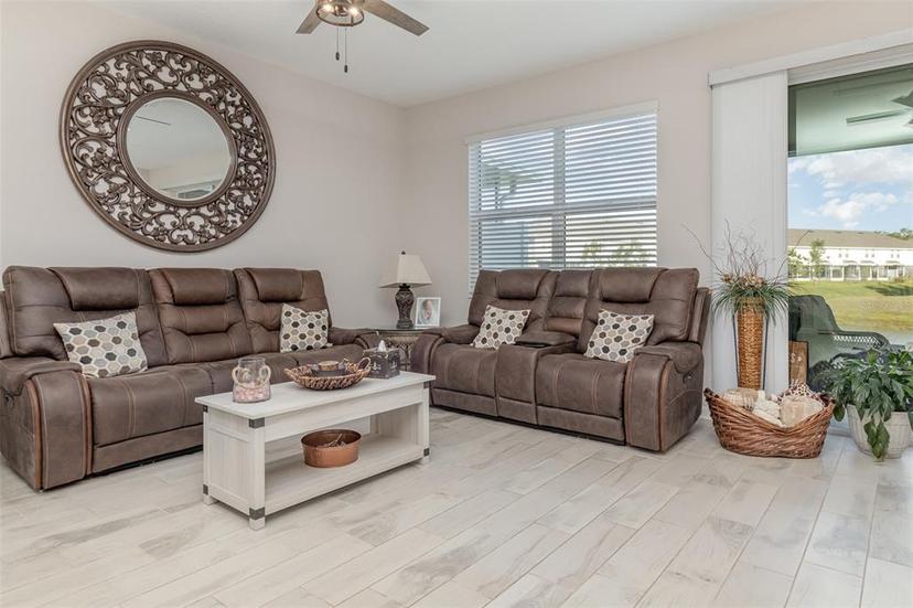 Picture of 10924 Brightleaf Court, Riverview FL 33569