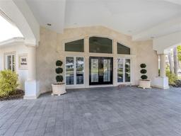 Picture of 701 Laguna Drive, Venice, FL 34285