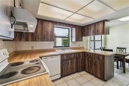 Picture of 5640 S Dede Terrace, Inverness, FL 34452