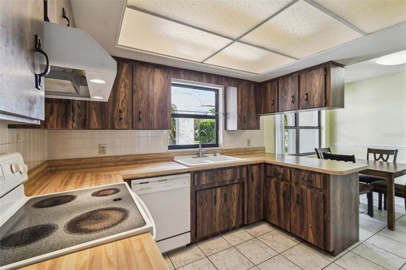 Picture of 5640 S Dede Terrace, Inverness FL 34452