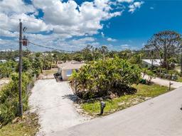 Picture of 7035 York Street, Englewood, FL 34224
