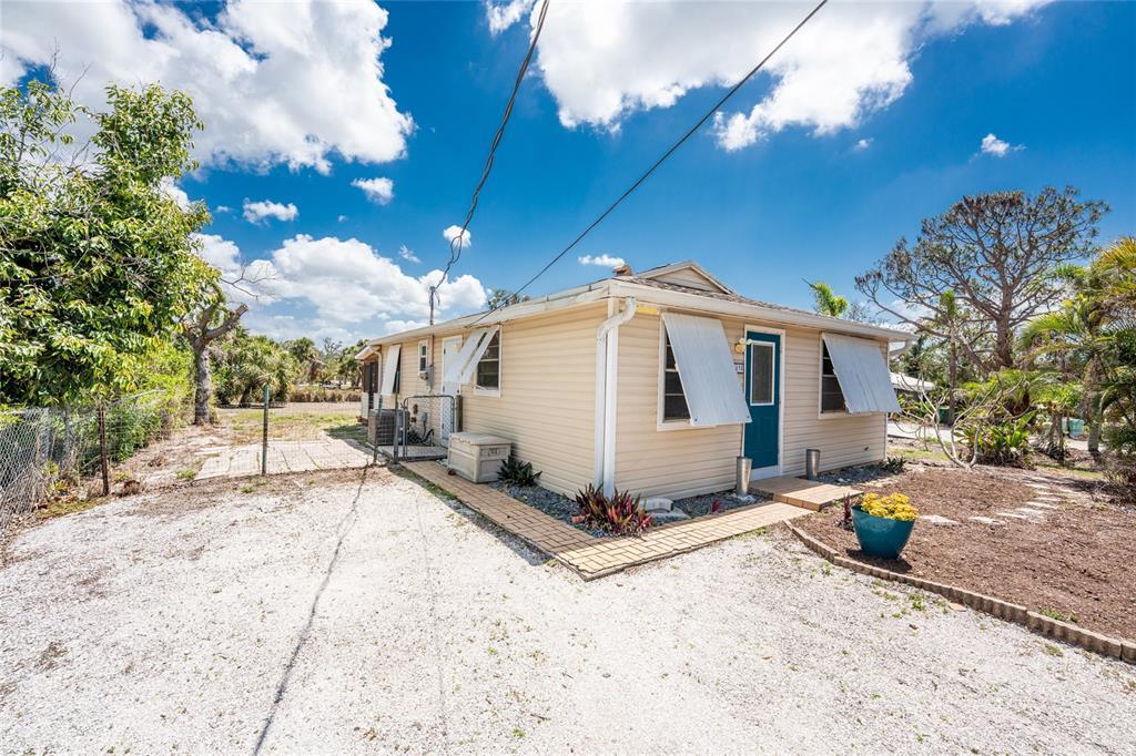 Picture of 7035 York Street, Englewood, FL 34224