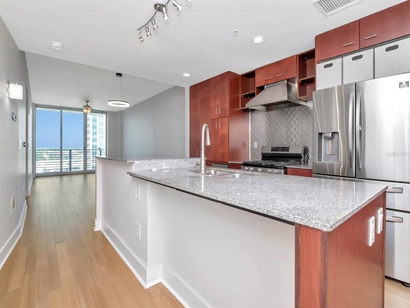 Picture of 1208 E Kennedy Boulevard Unit 1121, Tampa FL 33602