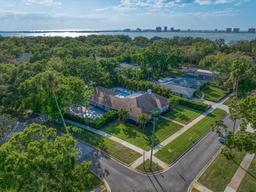 Picture of 307 Oleander Road, Belleair, FL 33756