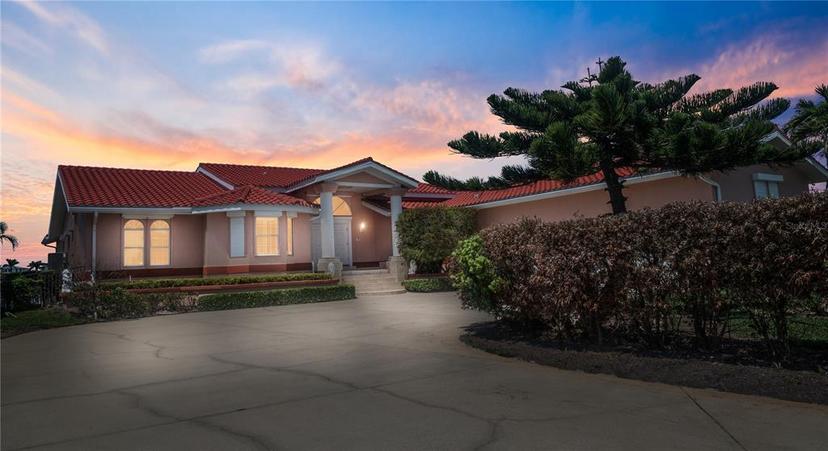 Picture of 320 Bath Club Blvd S, North Redington Beach FL 33708