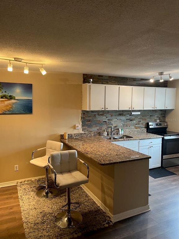 Picture of 2808 W Azeele Street Unit 202, Tampa FL 33609
