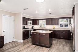 Picture of 1227 Overlake Avenue, Orlando, FL 32806
