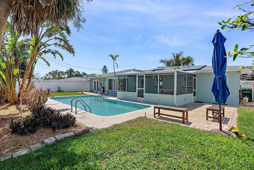 Picture of 2310 Sunrise Drive Se, St Petersburg FL 33705