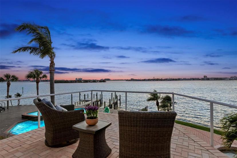 Picture of 6130 Kipps Colony Drive W, Gulfport FL 33707