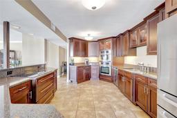 Picture of 736 Island Way Unit 303, Clearwater Beach, FL 33767