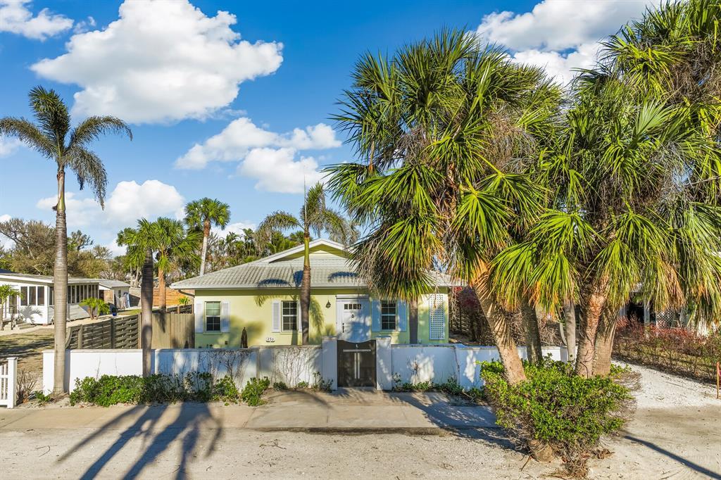 Picture of 250 Gilchrist Avenue, Boca Grande, FL 33921