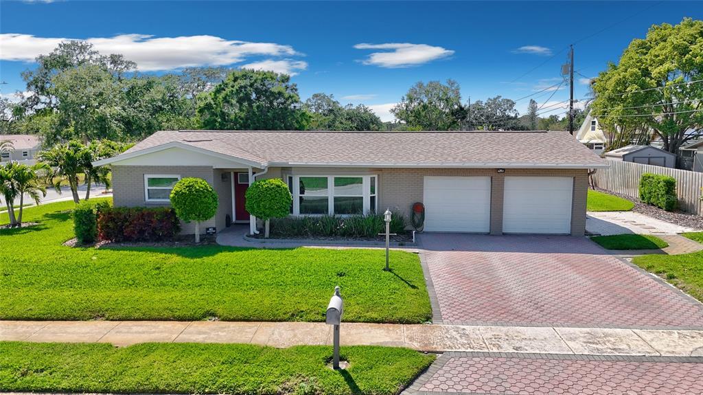 Picture of 8392 137Th Ln, Seminole, FL 33776