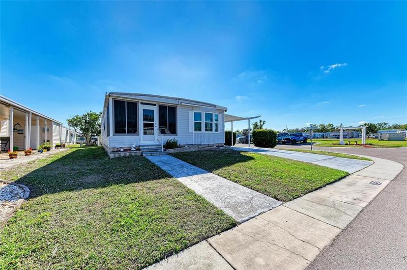 Picture of 5619 Bayshore Road Unit 152, Palmetto FL 34221