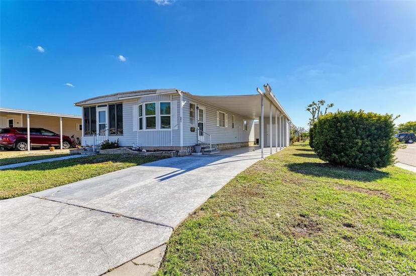 Picture of 5619 Bayshore Road Unit 152, Palmetto FL 34221