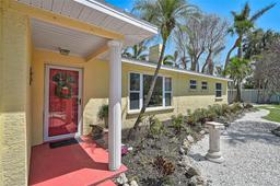 Picture of 322 S Washington Drive, Sarasota, FL 34236