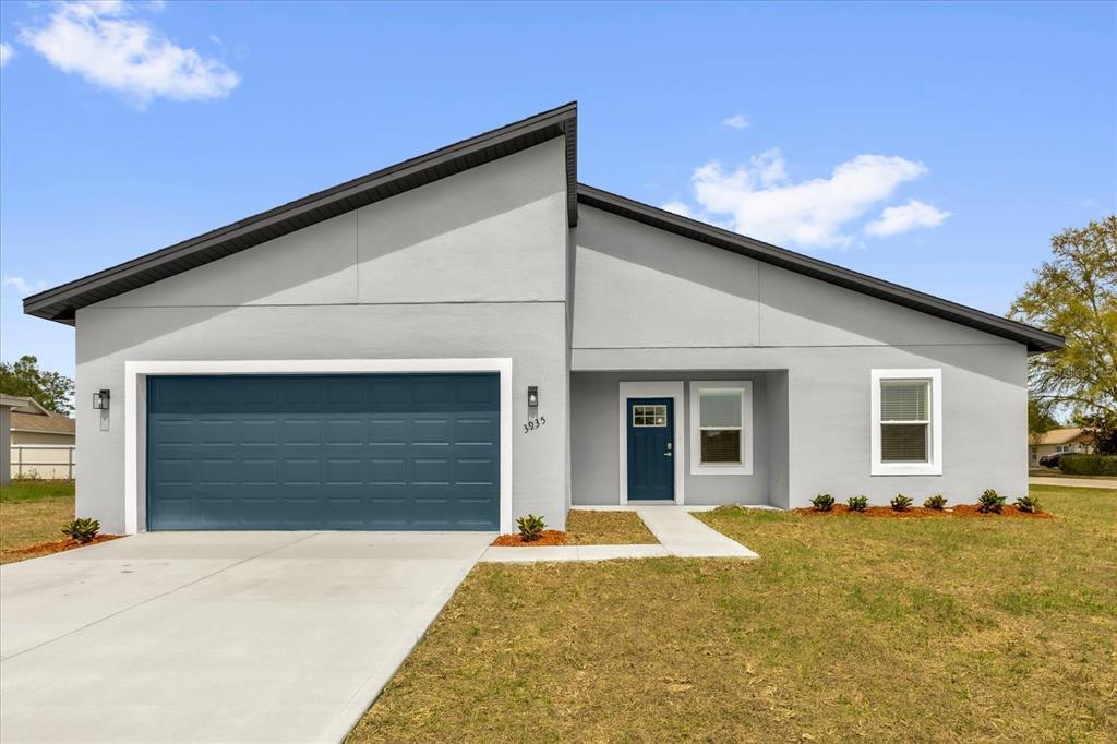 Picture of 3935 SW 151St Place, Ocala, FL 34473