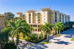 Picture of 1064 N Tamiami Trail Unit 1604, Sarasota, FL 34236
