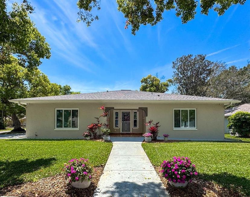 Picture of 631 Baynard Drive, Tarpon Springs FL 34689