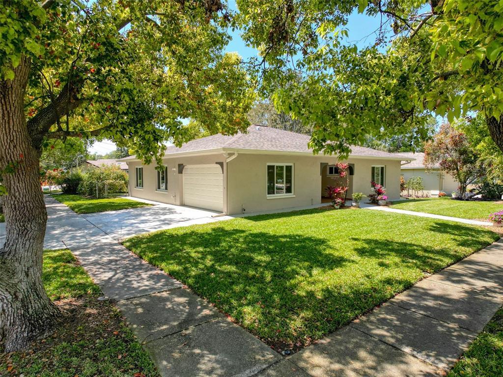 Picture of 631 Baynard Drive, Tarpon Springs, FL 34689