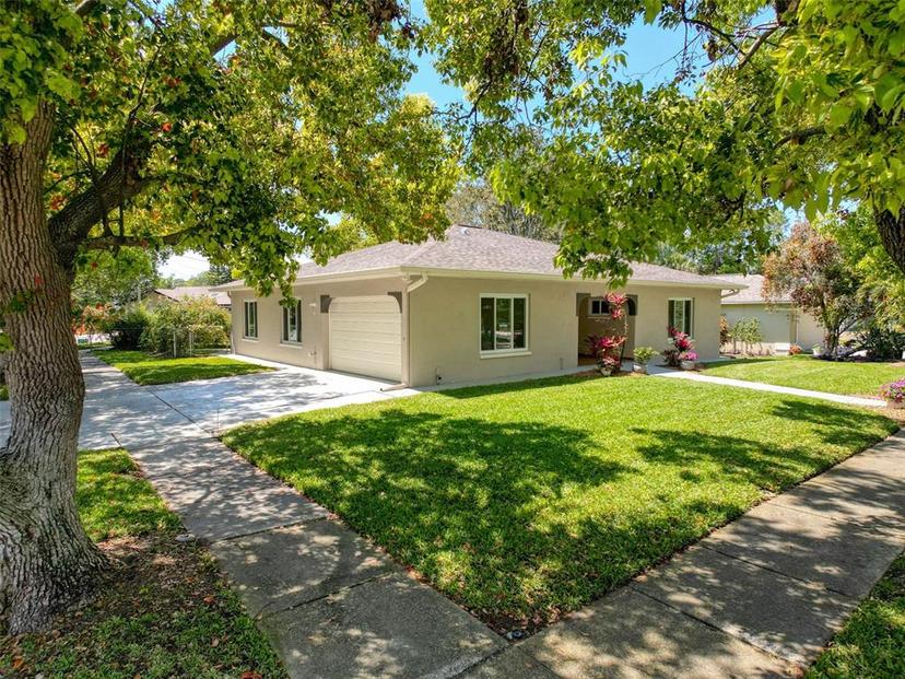 Picture of 631 Baynard Drive, Tarpon Springs FL 34689