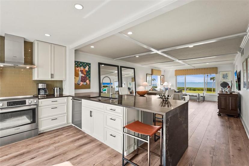 Picture of 4600 Gulf Of Mexico Drive Unit 201, Longboat Key FL 34228