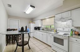 Picture of 412 E Columbus Drive, Tampa, FL 33602