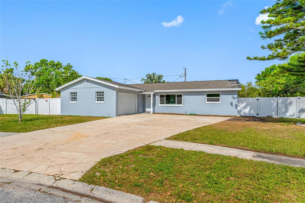 Picture of 8409 Lantana Drive, Seminole, FL 33777
