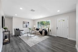 Picture of 8409 Lantana Drive, Seminole, FL 33777