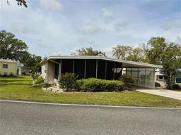 Picture of 139 Royal Palm Drive, Leesburg, FL 34748