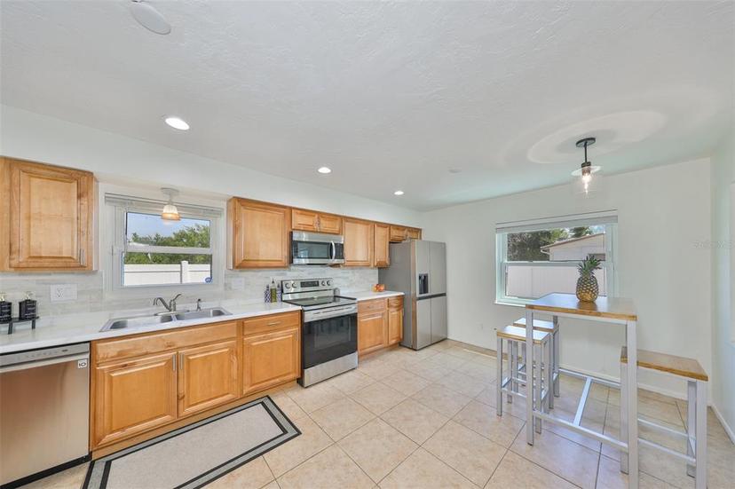 Picture of 7491 Cedar Street Ne, St Petersburg FL 33702