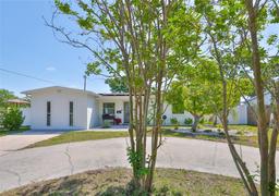 Picture of 7491 Cedar Street Ne, St Petersburg, FL 33702