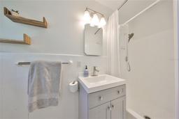 Picture of 7491 Cedar Street Ne, St Petersburg, FL 33702
