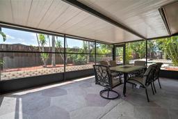 Picture of 7020 Oakview Circle, Tampa, FL 33634