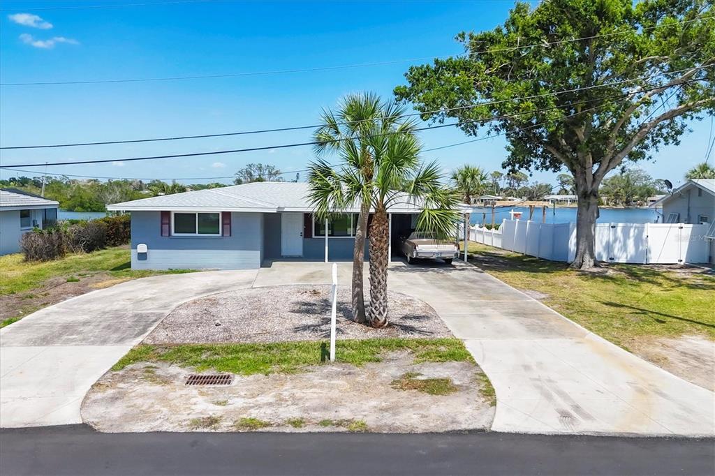 Picture of 140 Crestview Drive, Englewood, FL 34223