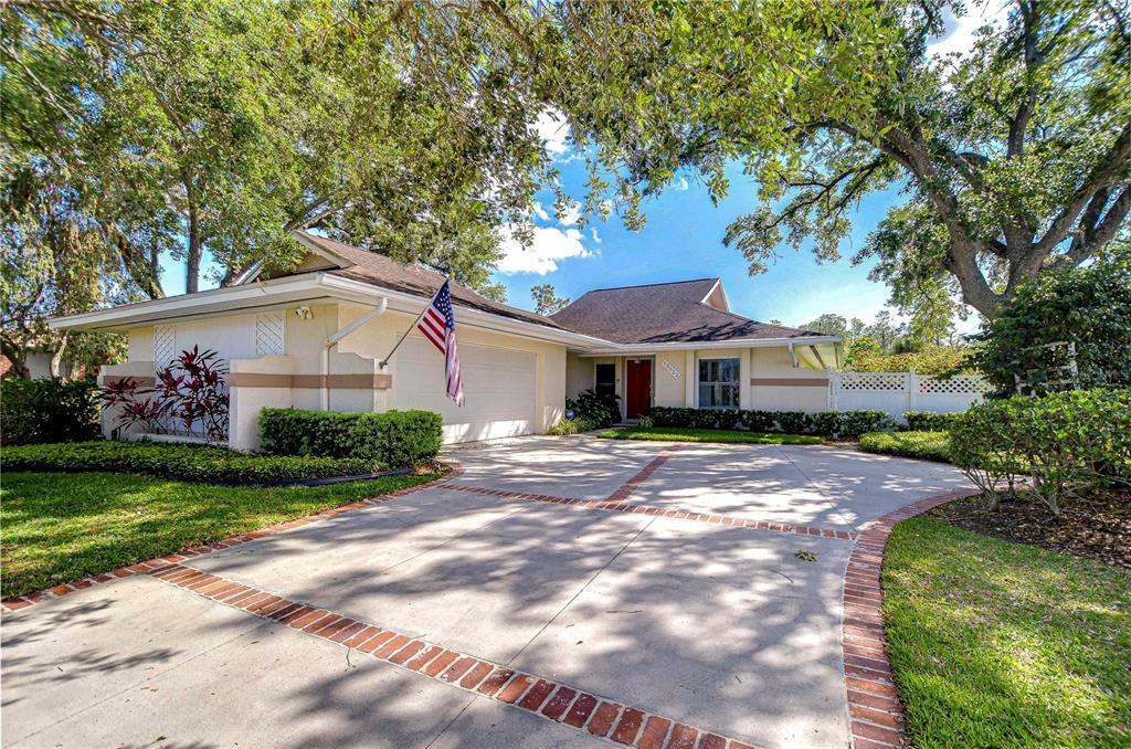 Picture of 13522 Clubside Drive, Tampa, FL 33624