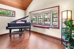 Picture of 2020 E Dolphin Drive, Englewood, FL 34223