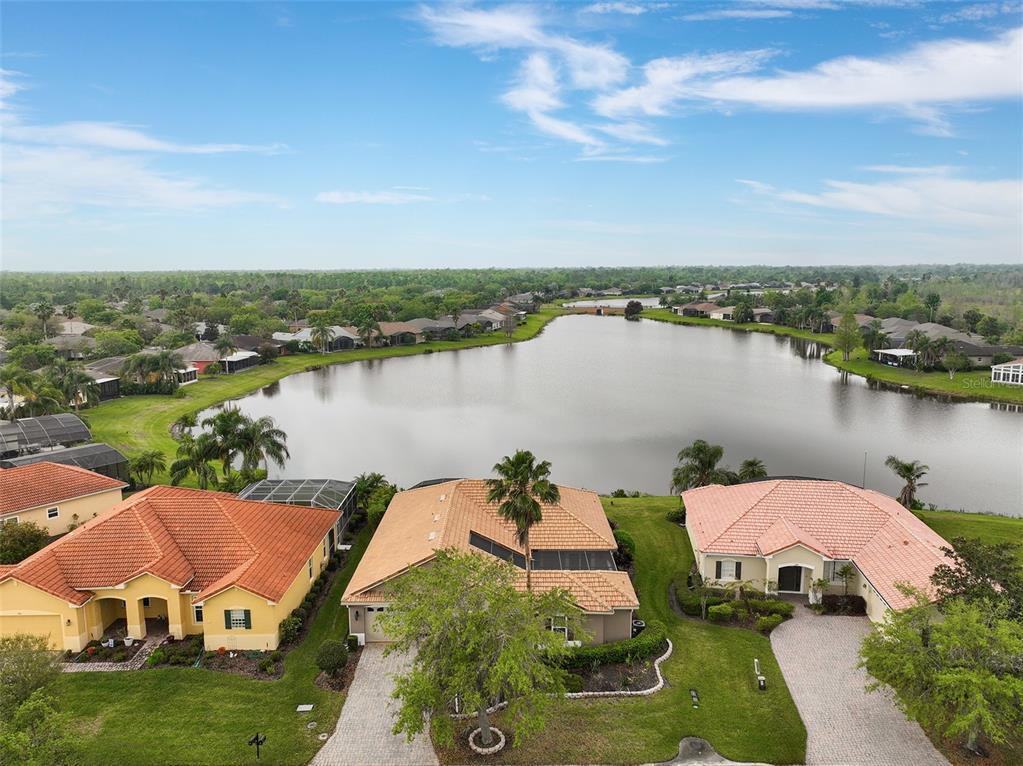 Picture of 650 Shorehaven Dr, Poinciana, FL 34759