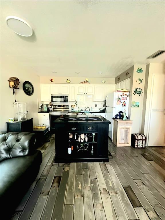 Picture of 4350 Tahitian Gardens Circle Unit A, Holiday FL 34691