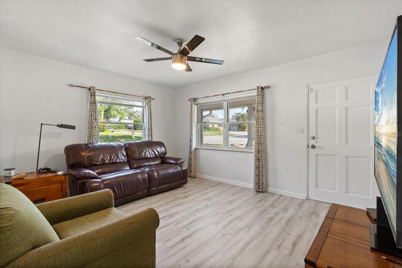 Picture of 5001 15Th Avenue N, St Petersburg FL 33710