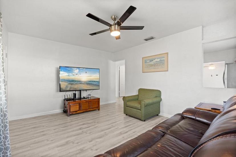 Picture of 5001 15Th Avenue N, St Petersburg FL 33710
