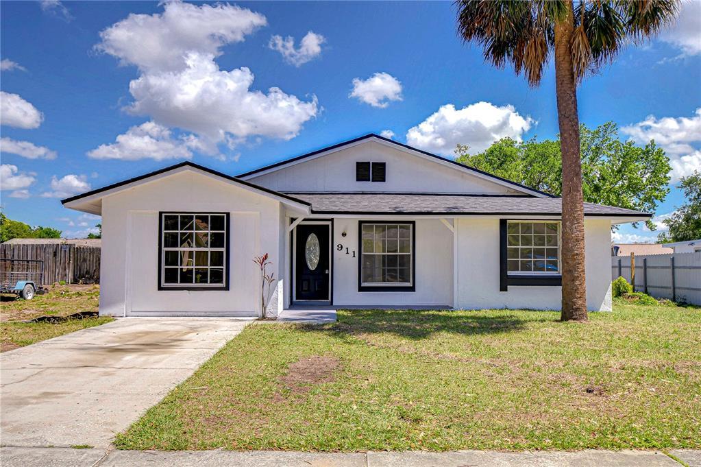 Picture of 911 Kirkcaldy Way, Valrico, FL 33594
