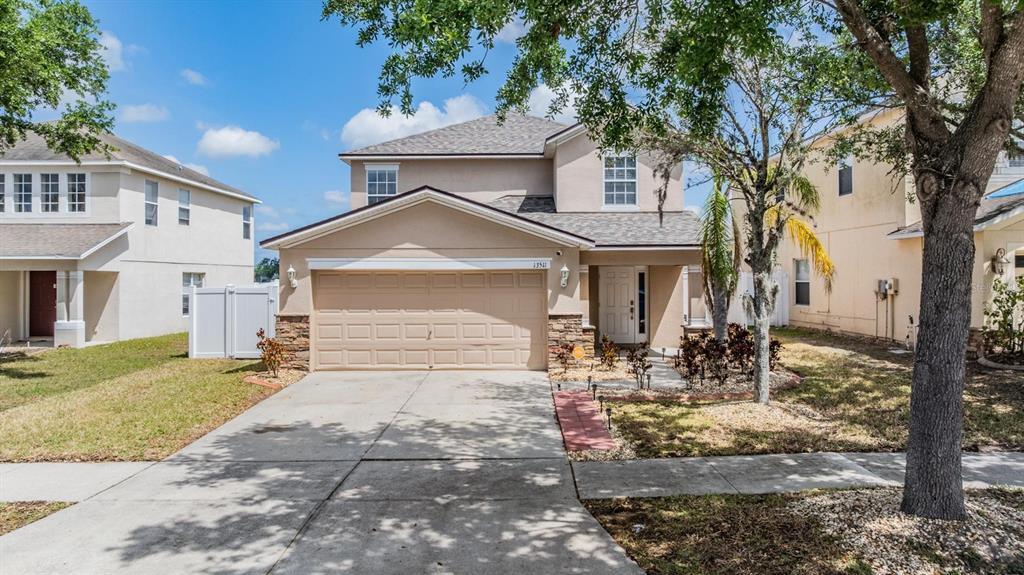 Picture of 13511 Fladgate Mark Drive, Riverview, FL 33579